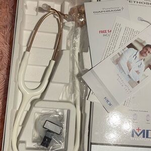 MDF Instruments White and Rose Gold Stethoscope